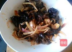 凉拌洋葱黑木耳的做法图解4