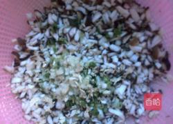 香菇白菜猪肉包的做法图解3