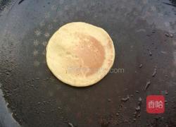 玉米面饼的做法图解9