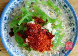 酸辣炝拌绿豆芽的做法图解4