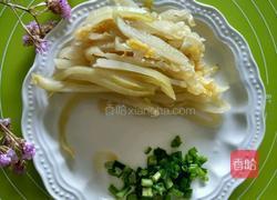 酸菜面的做法图解1