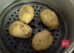 香酥土豆丸子的做法图解2