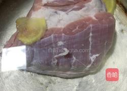 青椒洋葱回锅肉的做法图解2