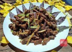 孜然牛肉粒的做法图解1