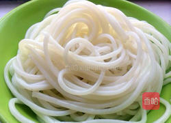 云南过桥米线的做法图解2