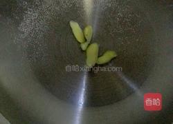 红焖猪蹄的做法图解2