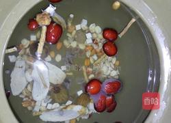 母鸡汤的做法图解2