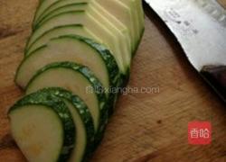 瘦肉小南瓜的做法图解2