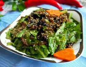 豆豉鲮鱼拌油麦菜[图]