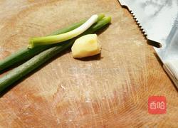 蛋黄狮子头的做法图解3