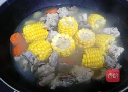 玉米炖排骨的做法图解7