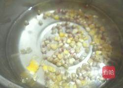 玉米水果沙拉的做法图解3