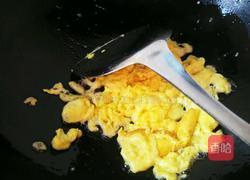 腊肠炒饭的做法图解4