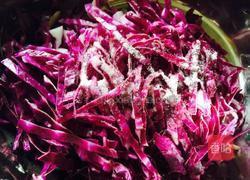 凉拌紫包菜的做法图解3