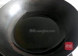 金针菇煮鲫鱼的做法图解2