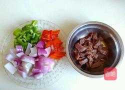洋葱炒腰花的做法图解1