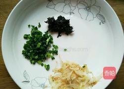 海米韭菜鸡蛋水饺的做法图解2