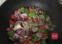 紫洋葱炒肉的做法图解6