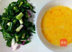 蘑菇炒鸡蛋的做法图解3