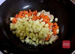 咖喱土豆鸡饭的做法图解3