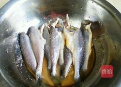 炸鱼的做法图解2