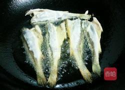 炸鱼的做法图解4