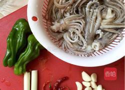 炒鱿鱼须的做法图解1