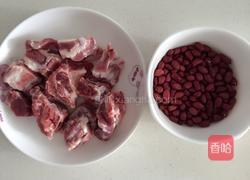 花生排骨汤的做法图解1