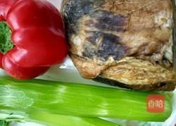 莴笋炒腊肉的做法图解1