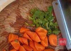 胡萝卜焖排骨的做法图解8