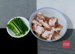 黄花菜烧肉的做法图解2