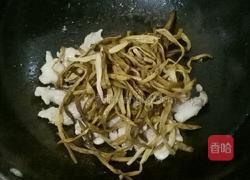 黄花菜烧肉的做法图解6