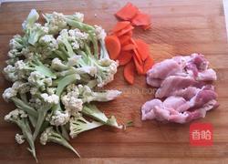 干煸菜花五花肉的做法图解1
