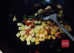 彩椒菠萝鸡丁的做法图解8