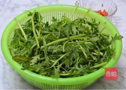 蒜炒茼蒿的做法图解2