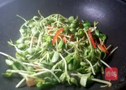 Illustration of how to make stir-fried bean sprouts 8