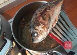 清炖野生小鲫鱼的做法图解5