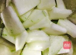 虾皮毛豆烧冬瓜的做法图解2