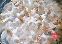 蛤蜊海鲜汤的做法图解3