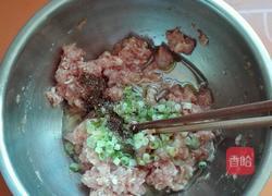猪肉槐花陷饺子的做法图解13