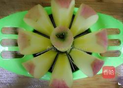 菠萝苹果香蕉汁的做法图解2