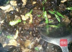 青椒炒木耳的做法图解6