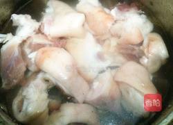 花生黄豆炖猪蹄的做法图解2