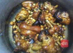 花生黄豆炖猪蹄的做法图解11