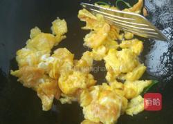 鸡蛋炒黄瓜的做法图解5