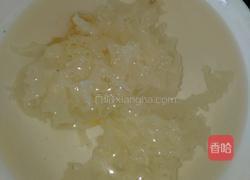 银耳红枣粥的做法图解2
