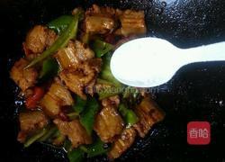 五花肉豆豉炒青椒的做法图解7