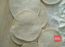 韭菜包子的做法图解8