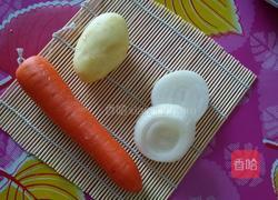 土豆胡萝卜煎饼的做法图解1