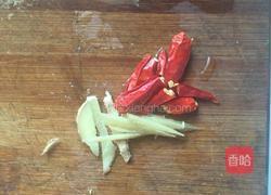 青椒炒鱿鱼丝的做法图解3